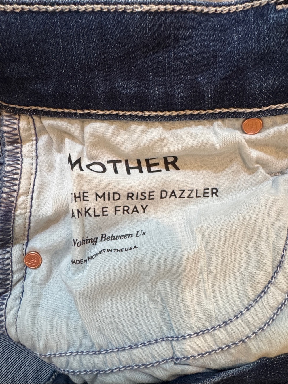 MOTHER MID RISE DAZZLER ANKLE FRAY - Picture 3 of 4
